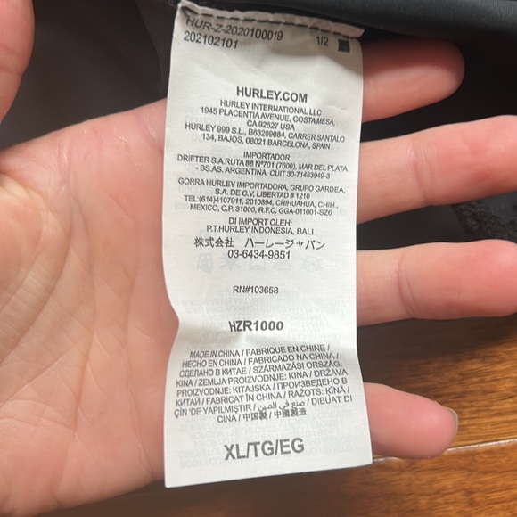 Black Hurley Swim Shirt Size XL Fits Like Medium - Picture 8 of 8